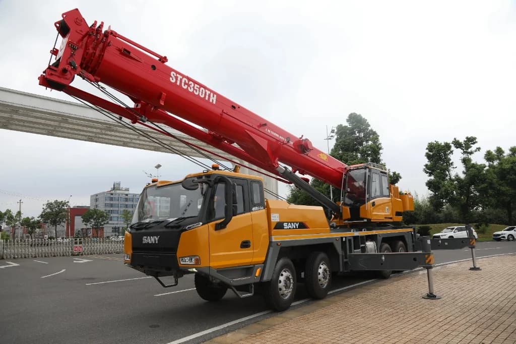 Katalog Mobile Crane (Truck Crane) Hunimax