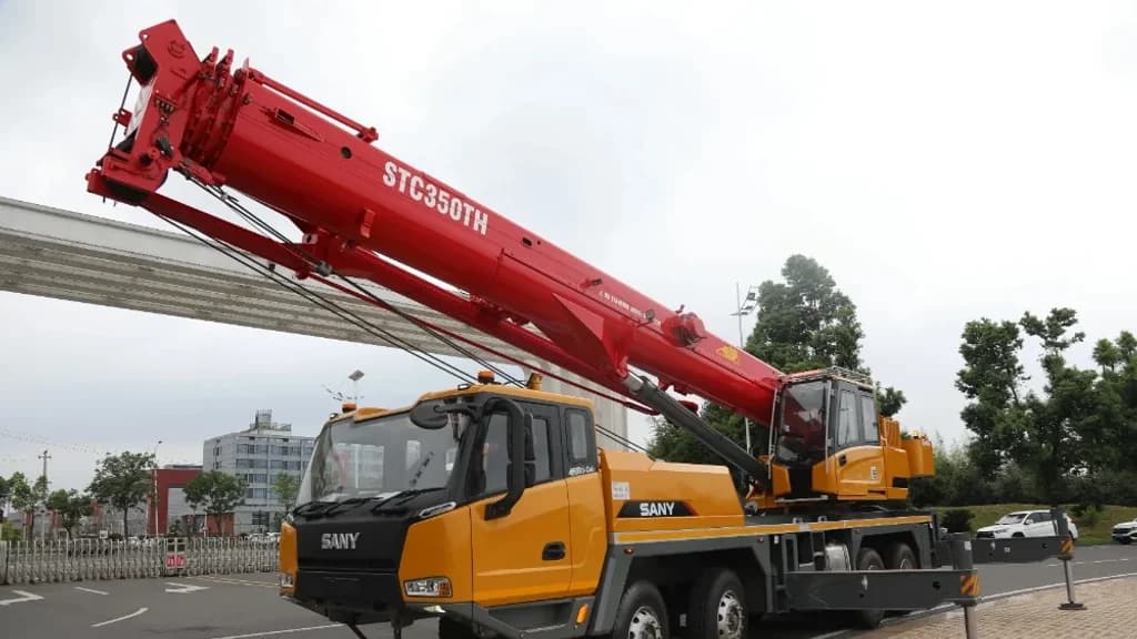 Mobile Crane 35 Ton