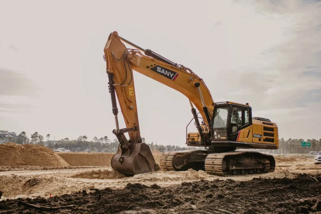 Pengadaan dan Pengoperasian Excavator Proyek Konstruksi Nasional Hunimax